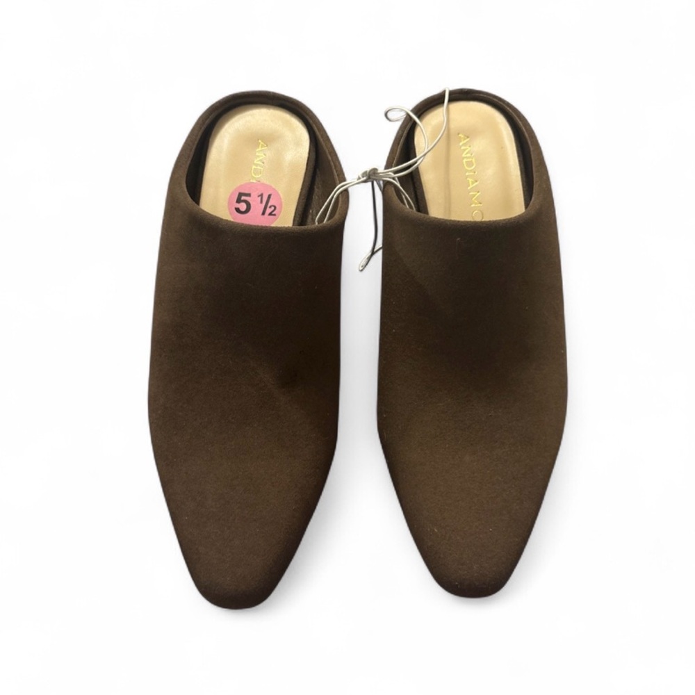 Brand new without tags Andiamo Brown Suede Mule Loafers – Women’s 5.5